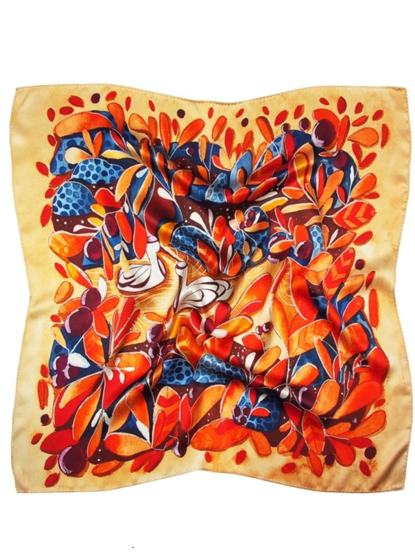AD7-063 Apaszka jedwab 100% drukowana, motyw kurpiowski 68x68cm